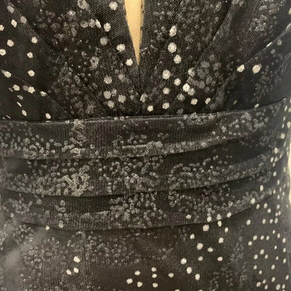 NWT MARCHESA NOTTE V-NECK GLITTER SLEEVELESS BLACK GOWN SIZE 14 $995 - Picture 7 of 11